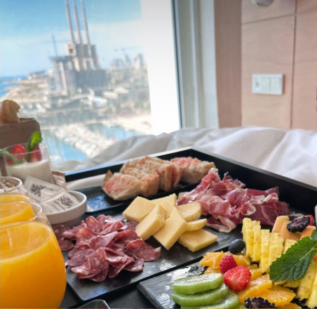 Hotel Marina Badalona: Dream Getaway in Privilege Room