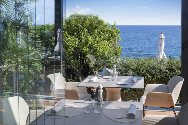 Hotel Cala del Pi: Romantic Getaway... Hotel Cala del Pi: Romantic Getaway...