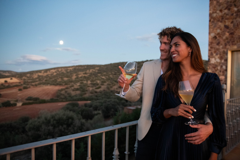 Hotel LC: Evening Spa + Couples’...