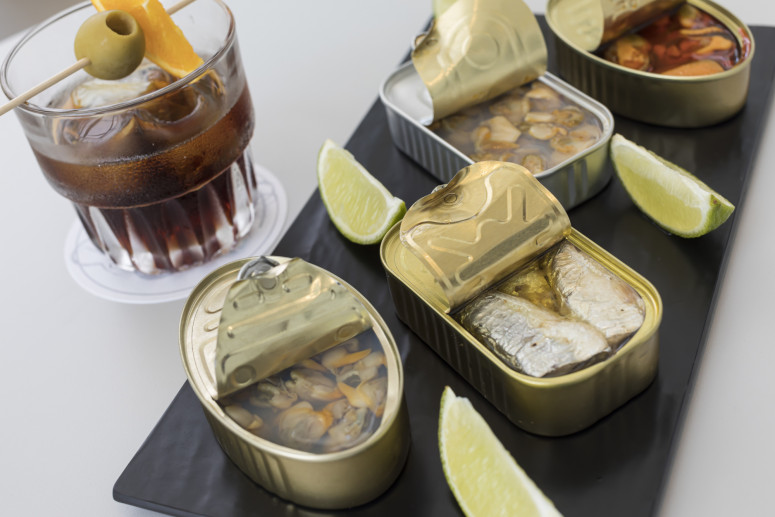 Hotel Marina Badalona: Vermut y... Hotel Marina Badalona: Vermut y...