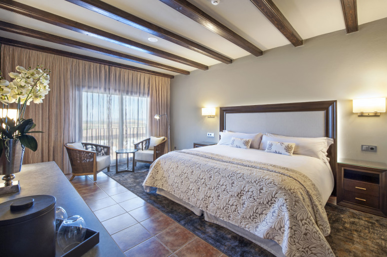 Hotel LC: Escapada Romántica de Ensueño